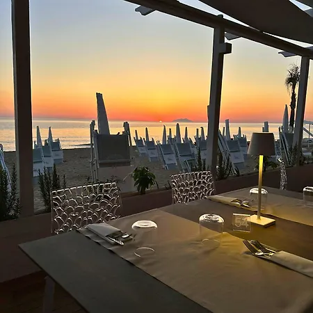 Blanche Dimora Di Charme Bed and Breakfast 4*