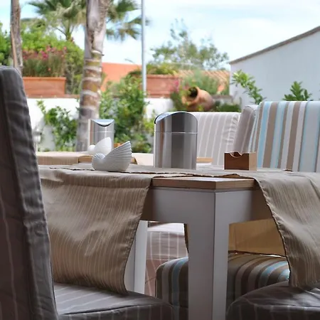 Blanche Dimora Di Charme Bed & Breakfast 3*